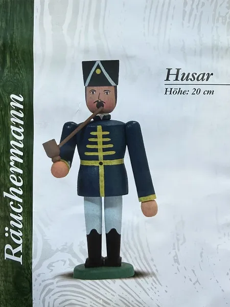 \\SW-AG\AllgeierSchoedel\Bilder Onlineshop\Basteln_Reinsdorf\Selbstbaus&auml;tze\Bastel R&auml;ucher\Husar R&auml;uchermann.jpeg