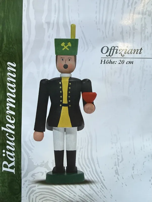 \\SW-AG\AllgeierSchoedel\Bilder Onlineshop\Basteln_Reinsdorf\Selbstbaus&auml;tze\Bastel R&auml;ucher\Offiziant R&auml;uchermann.jpeg